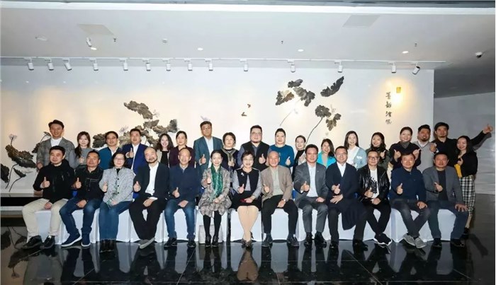 “中华美学的复兴：从东方美学到当代珠宝艺术国际学术研讨会”在深圳举行