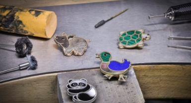 五位新成员加入生动迷人的梵克雅宝Lucky Animals系列