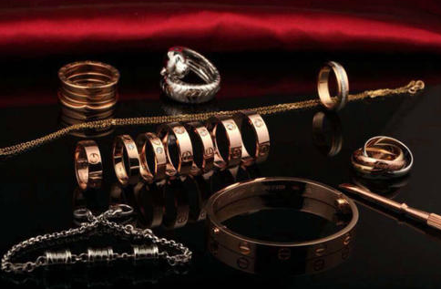 发掘2020 中国奢侈品市场趋势