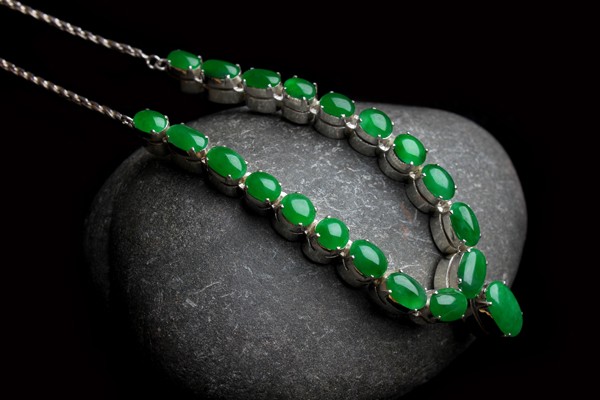 翡翠是如何形成的？