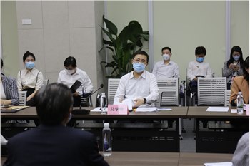 探讨黄金珠宝产业创新发展  深圳市副市长艾学峰率队走进水贝壹号调研翠绿集团