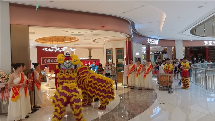 金楼（中国）珠宝品牌形象店入驻汕头万象城，盛大开业