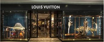 每年花几千亿买奢侈品的中国人，为什么做不出自己的大牌？