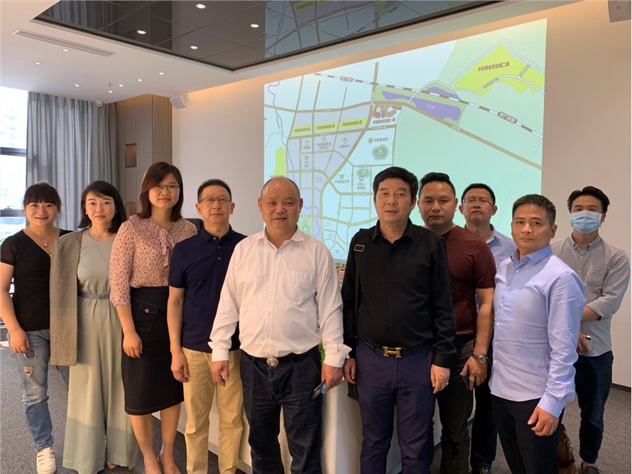 广西黄金珠宝产业园驻深招商办迎来深圳湖南珠宝商会会员考察团